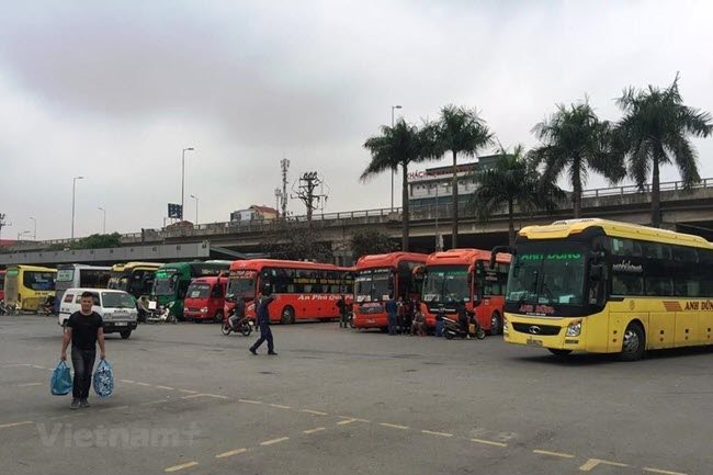 Passenger transport, non-essential services in Nam Dinh reopen