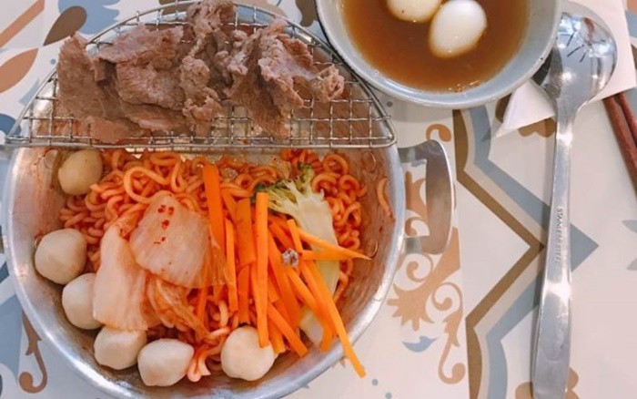 Quickly save the list of late-night eateries in Can Tho when needed