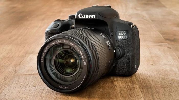Top 10 DSLR cameras suitable for beginners, shooting New Year 2020