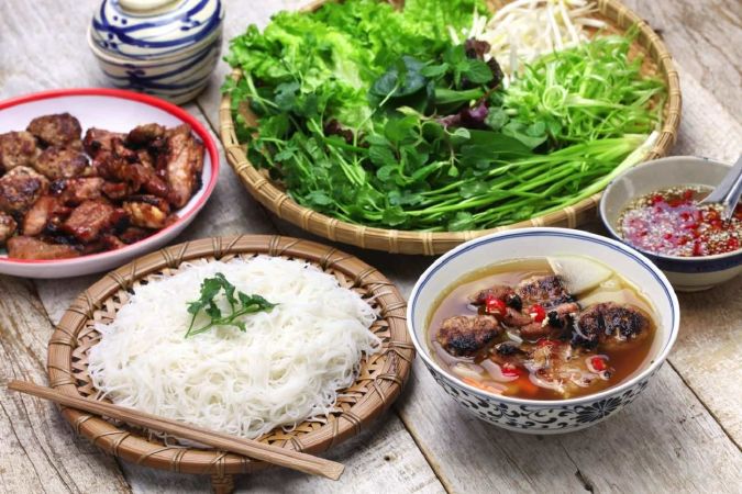 Top 7 Hanoi Street foods that guests love