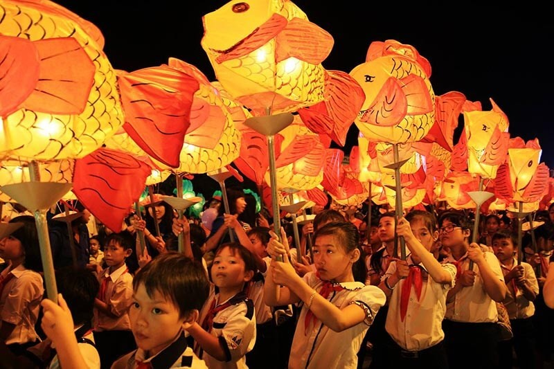 Top 10 best festivals and holidays in Vietnam