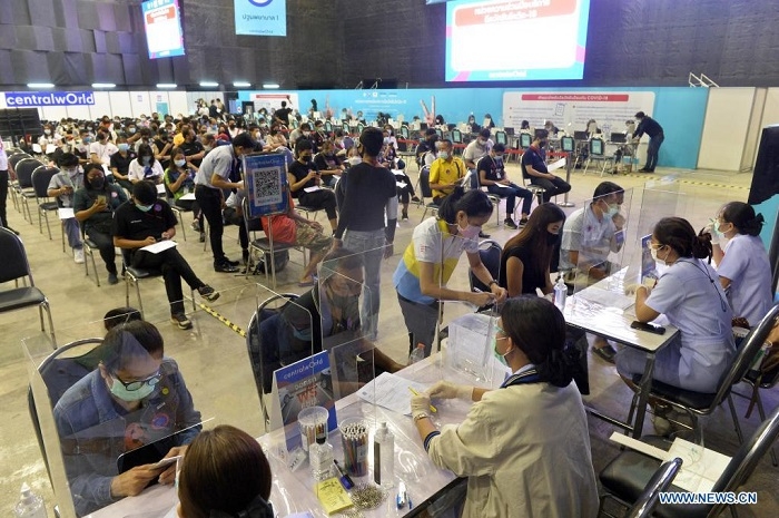 Thailand to further ease restaurant dine-in restrictions despite high case tally