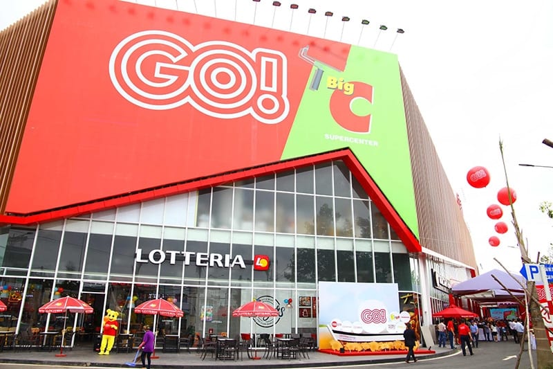 Foreign giants come, domestic retailers struggle to survive