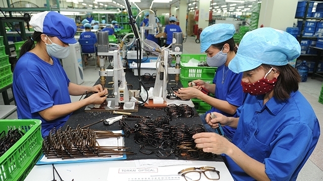 Vietnam aims for dual goal in 2022 economic development plan » Vietnam ...