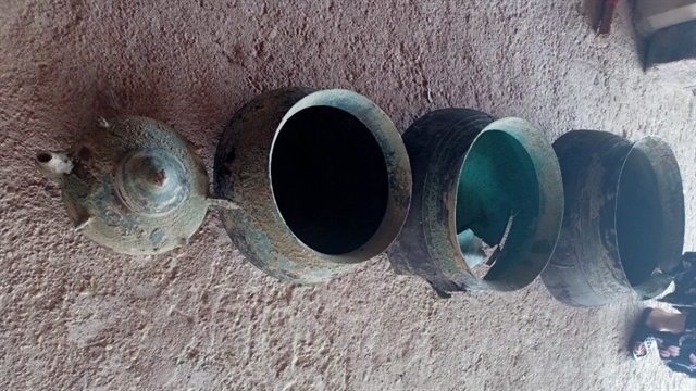Copper artefacts unearthed in Nghệ An Province