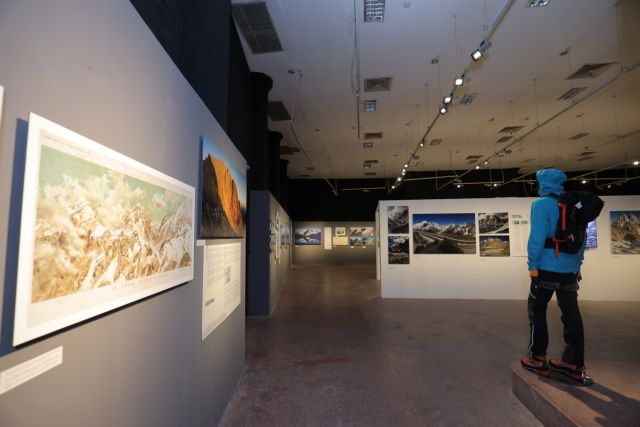 Exhibition showcases Vietnamese and Italian landscapes