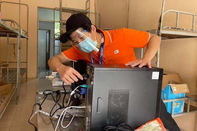 FPT swiftly steps up community activities during pandemic