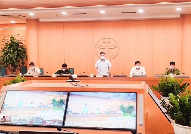 Hanoi advises residents to stay home due to two new Covid-19 clusters