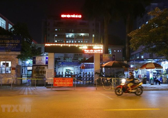 Hanoi Lung Hospital locked down after detecting nine Covid-19 cases