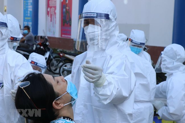 HCMC makes up most of new coronavirus infections this afternoon