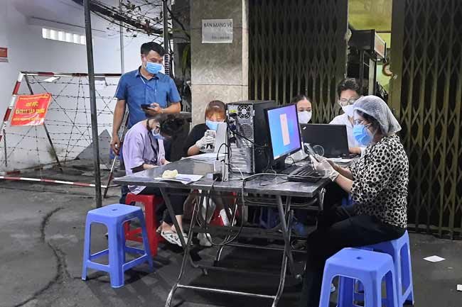 HCMC seeks innovative solutions to cope with Covid-19