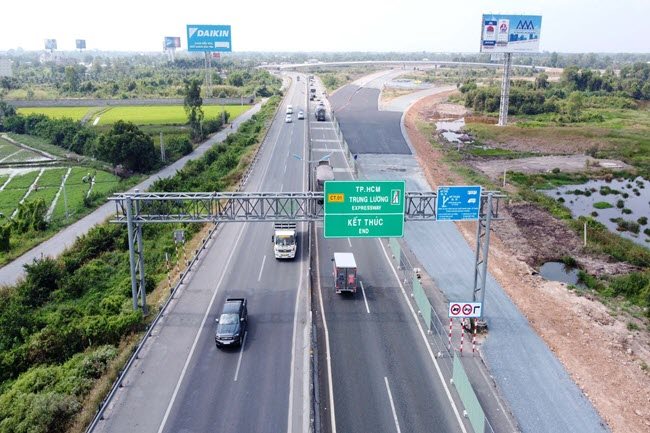 Khanh Hoa proposes developing Van Phong-Nha Trang expy project