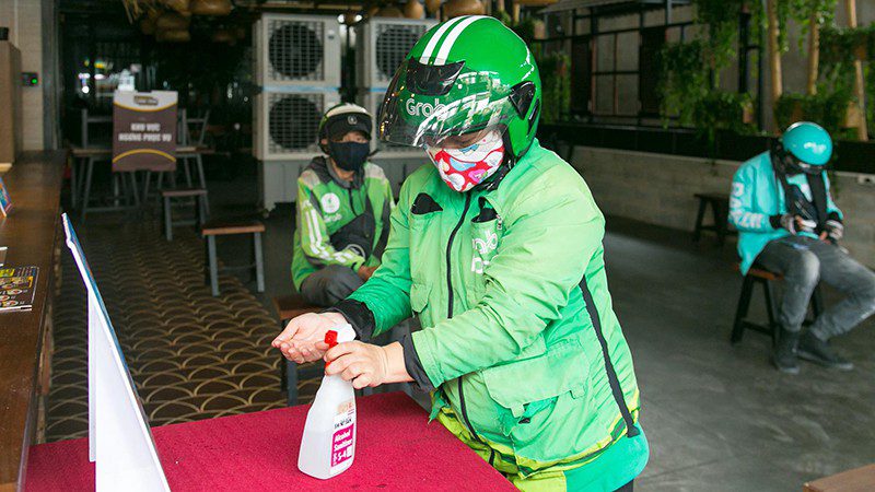 Delivery fees sharply increase in HCM City