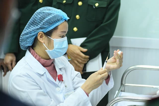 Vietnam aims to vaccinate 70 percent of its population by next April