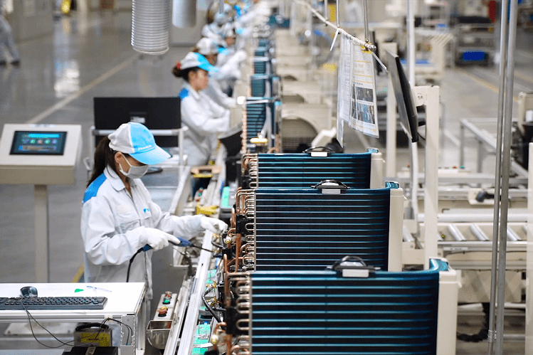 Vietnam listed in ASEAN top three for business expansion destinations: Standard Chartered
