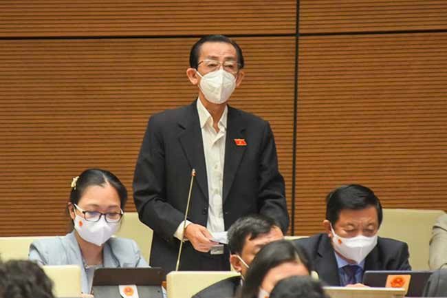 NA deputy proposes allowing paid Covid-19 vaccination services