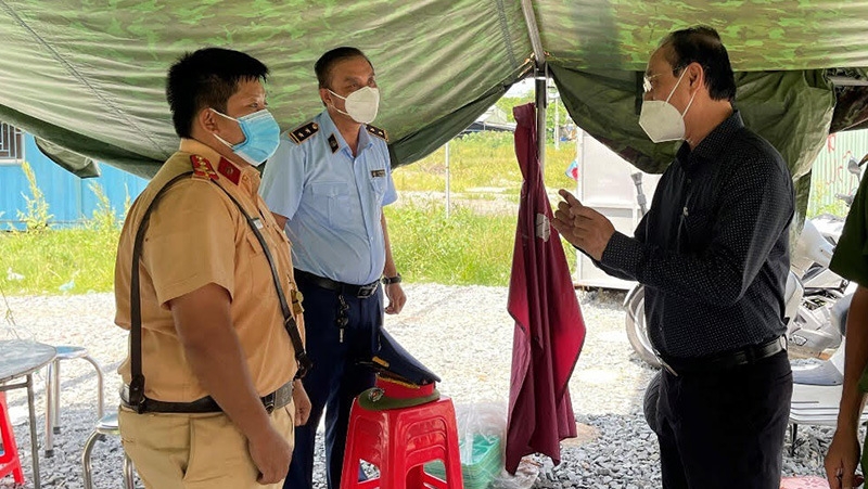 Toll collection suspended in southern Vietnam to facilitate transport of goods