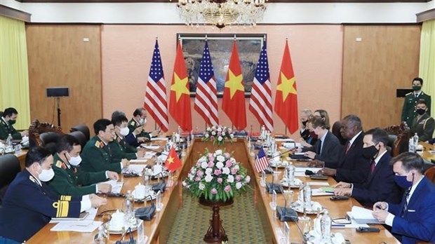 US Secretary of Defence pays official visit to Vietnam
