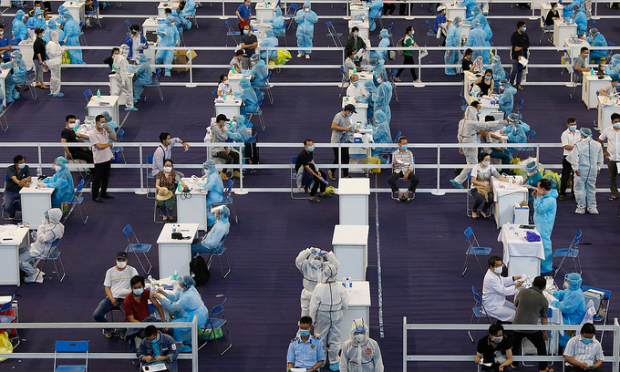 Vietnam News Today July 13 Hanoi Shuts Down Indoor Restaurants Cafes Barbershops Again