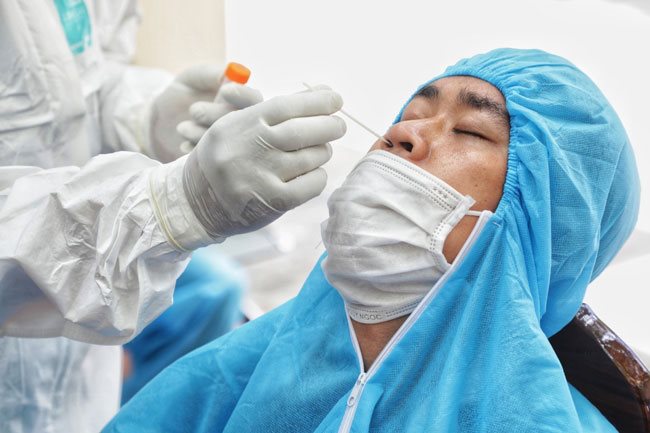 Residents should be instructed to conduct quick Covid-19 tests themselves: experts