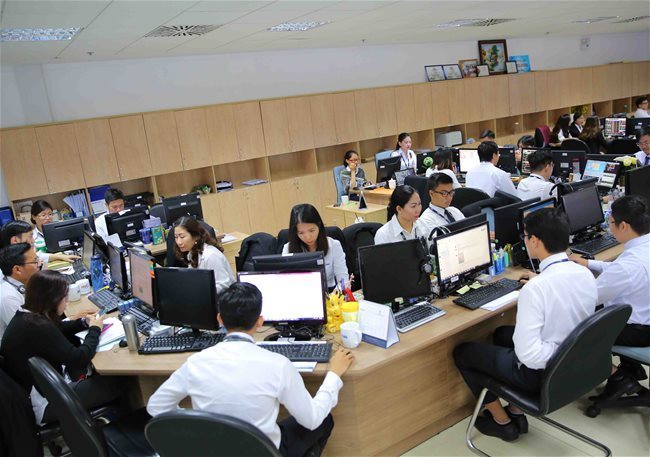 Stock market makes sharp turnaound