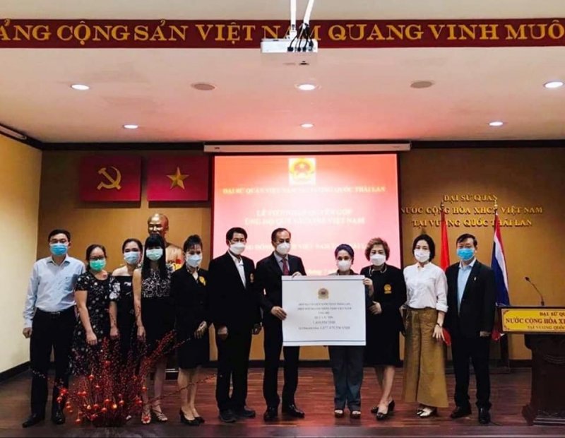 Donations from Overseas Vietnamese Continue to Assist Homeland ...