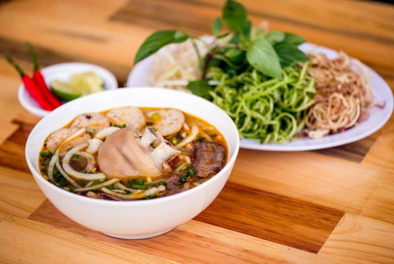 Top 5 delicious Dalat beef noodle shops that are the most memorable
