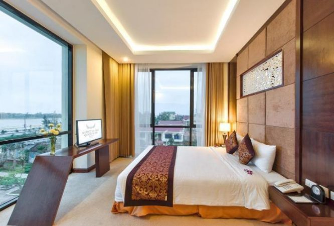 Top 9 4-star hotels with the best view in Dong Hoi City, Quang Binh