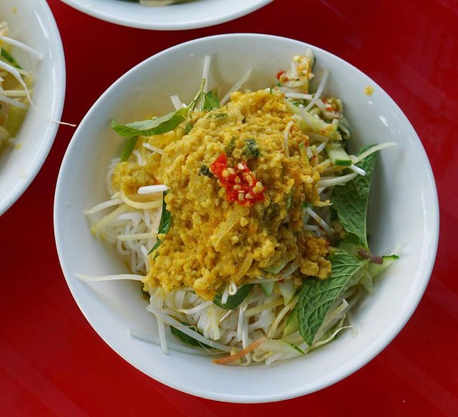 Unique Bun Ken Dish in Phu Quoc Island Impresses Touristst