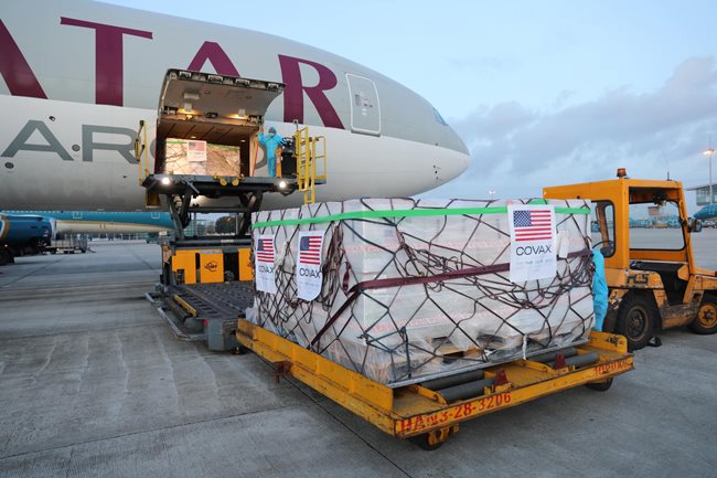 Two million Moderna vaccine doses donated by U.S. arrive in Vietnam