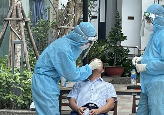 Vietnam reports 3,898 new Covid-19 cases