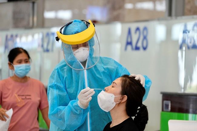 Vietnam reports single-day record in fresh Covid-19 cases
