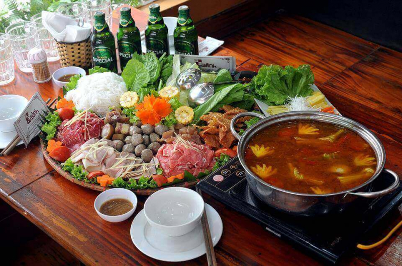 9 traditional Vietnamese restaurants in Hanoi