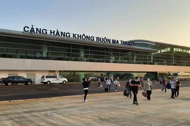 Air service on HCMC-Buon Ma Thuot route suspended starting today