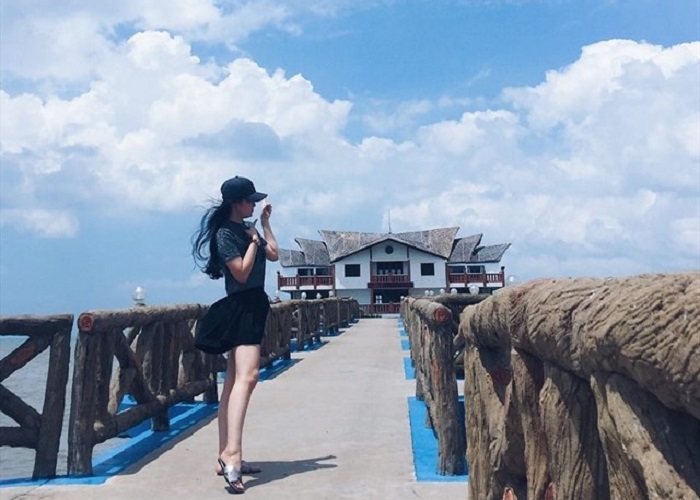 Experience going to Phuong Nam marine ecotourism area is super fun on the weekend