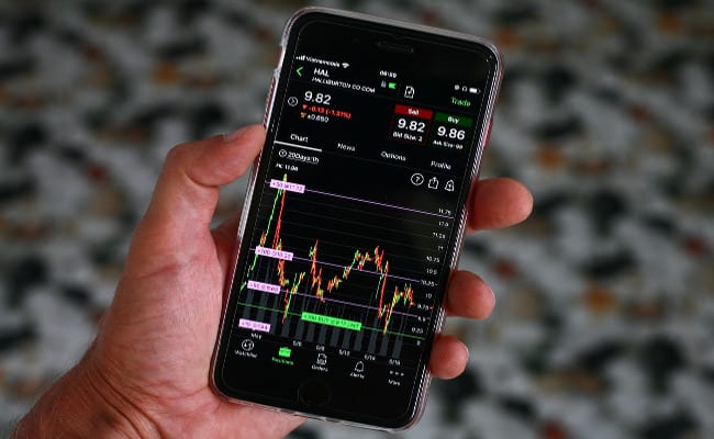 VN-Index records the highest in one-month