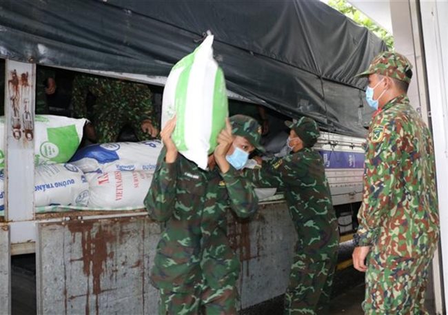 Government agrees to provide 130,000 tons of rice for 24 provinces, cities