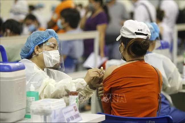 Govt agrees to choose contractors to buy nearly 20 million Pfizer doses