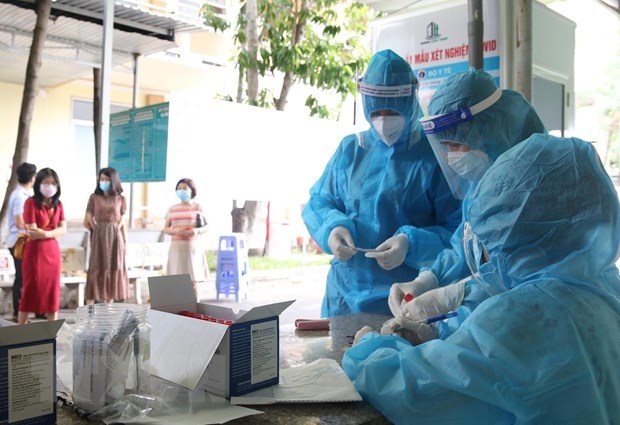 HCMC asked to provide home-based care for newly-detected Covid patients