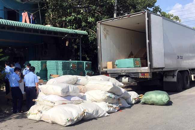 HCMC detects over 300,000 medical products allegedly smuggled from China