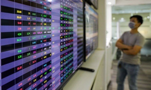 Local stocks end the week in red