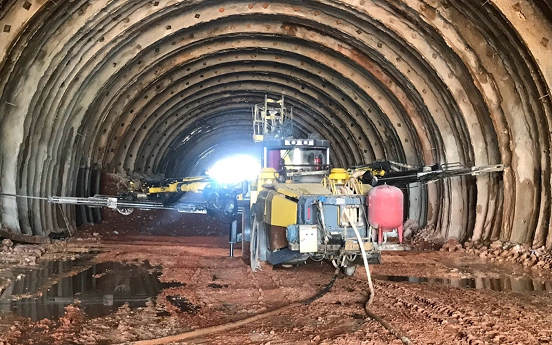 Overcoming difficulties to build key traffic projects