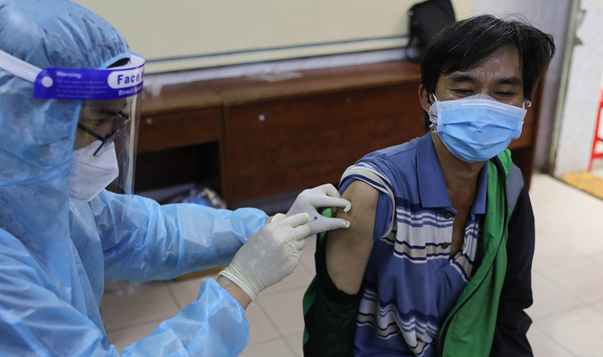 Vietnam Covid 19 Updates August 13 First Pregnant Women Vaccinated In Vietnam
