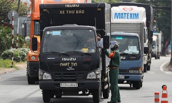 Vietnam News Today August 22 Shippers to Halt Services in Eight HCM City Districts