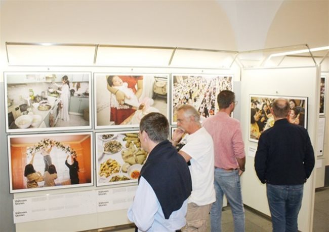 Photos of Vietnamese expats in Czech on display