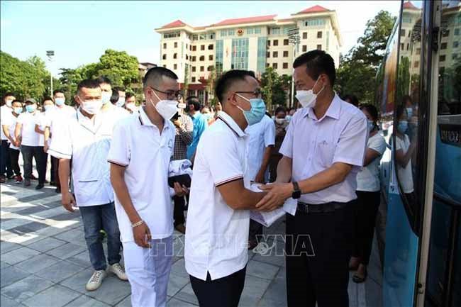 PM asks 40 localities to support HCMC, other southern localities to tackle pandemic