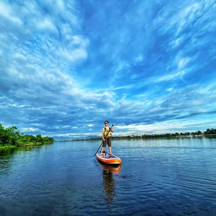 Rowing soup on the Perfume River is very fun and discover a different Hue