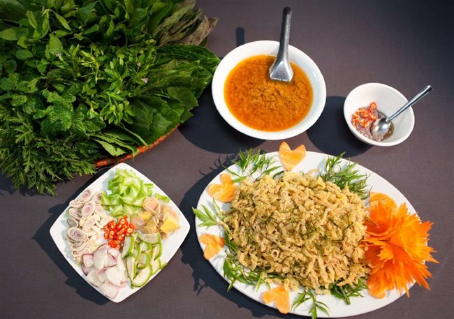 Sashimi-like salad offered in Thanh Hoa
