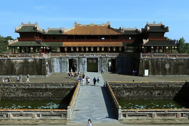 Thua Thien Hue closes tourist attractions after detecting Covid-19 infections