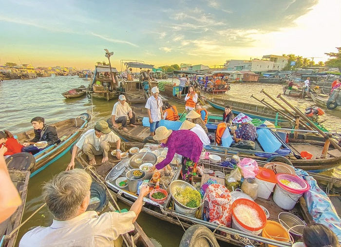 Cai Rang floating market among world’s must-visit food hubs